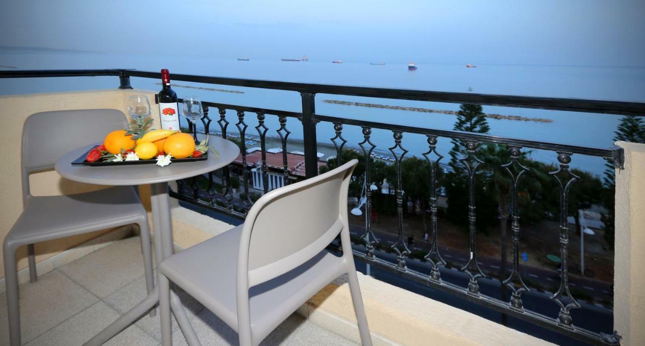 Aparthotel Pier 2*